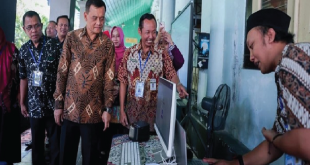Tinjau SPMB di Jateng, Ahmad Luthfi Apresiasi Kinerja Guru dan Petugas