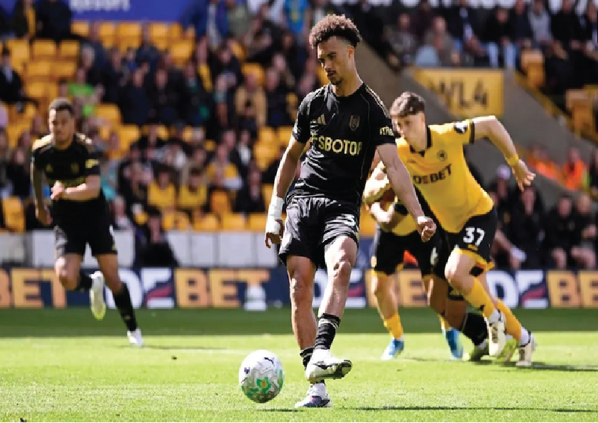 Antonee Robinson Tegaskan Duel vs Bosnia Jadi Laga Krusial Timnas AS