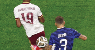 Lucas Digne Terjerat Hukuman, Sepakan ke Paha Berbuah Penalti