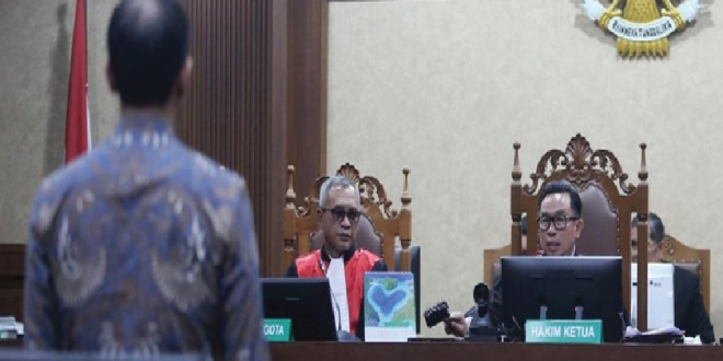 PR Hakim untuk Jaksa: Usut Nadiem dengan Dugaan Tindak Pidana Pencucian Uang
