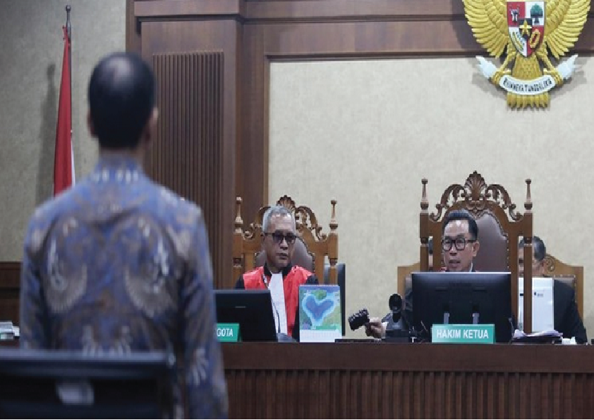 PR Hakim untuk Jaksa: Usut Nadiem dengan Dugaan Tindak Pidana Pencucian Uang